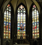 St Plechelmusbasiliek | gebrandschilderde ramen
